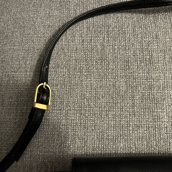 Beautiful leather crossbody bag, no scratches or marks, in great condition - Picture 4 of 4